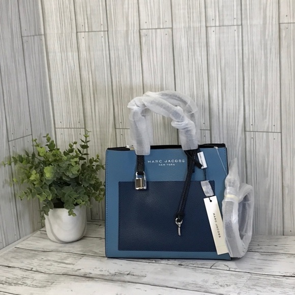 Marc Jacobs Tote Crossbody Bag - Picture 1 of 8